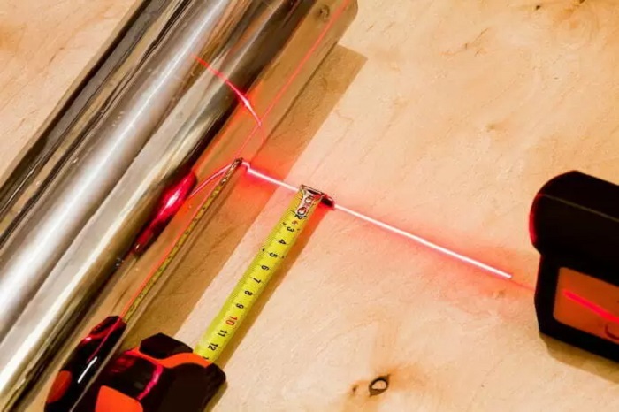 A trena a laser também é conhecida como fita métrica a laser