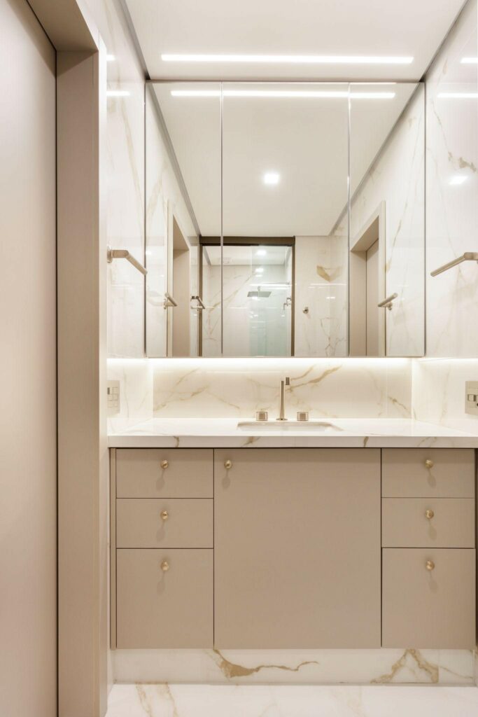 Projeto: STAL Arquitetura | Banheiros com paletas neutras